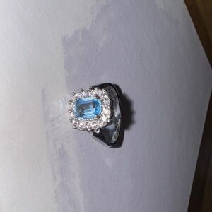 Elegant Blue and Silver Women's Ring